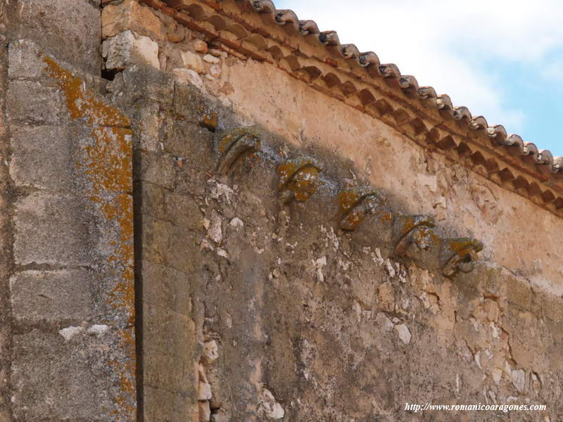 CANECILLOS ORIGINALES DELLADO NORTE DEL TEMPLO